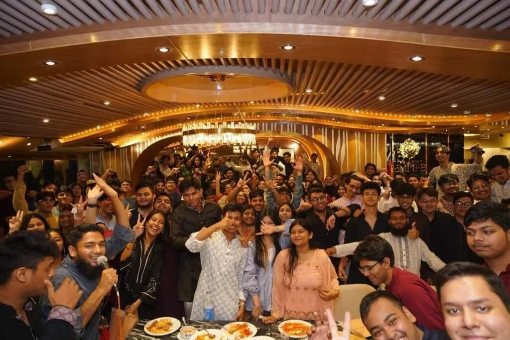 O Level candidates celebrating at the Daris farewell