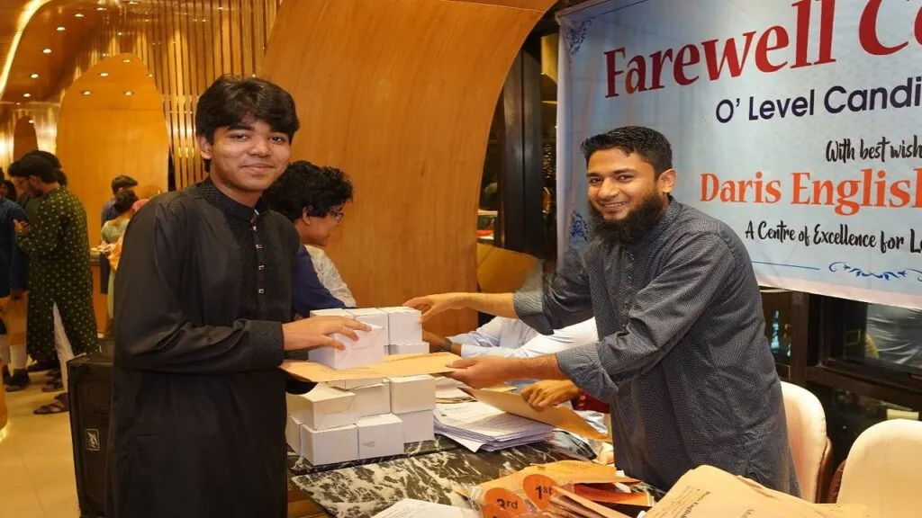 A student receiving a gift at the farewell